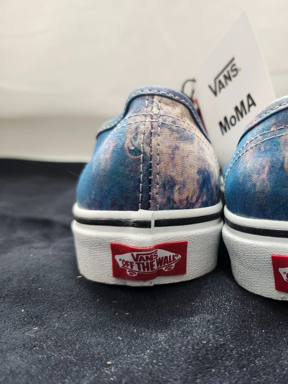 Vans Moma